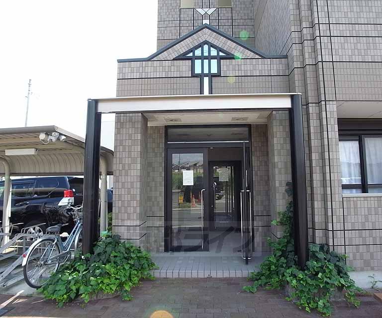 その他共有部分　建物入口です。