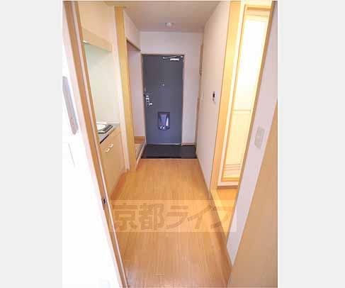 その他部屋・スペース　お部屋から見た廊下です