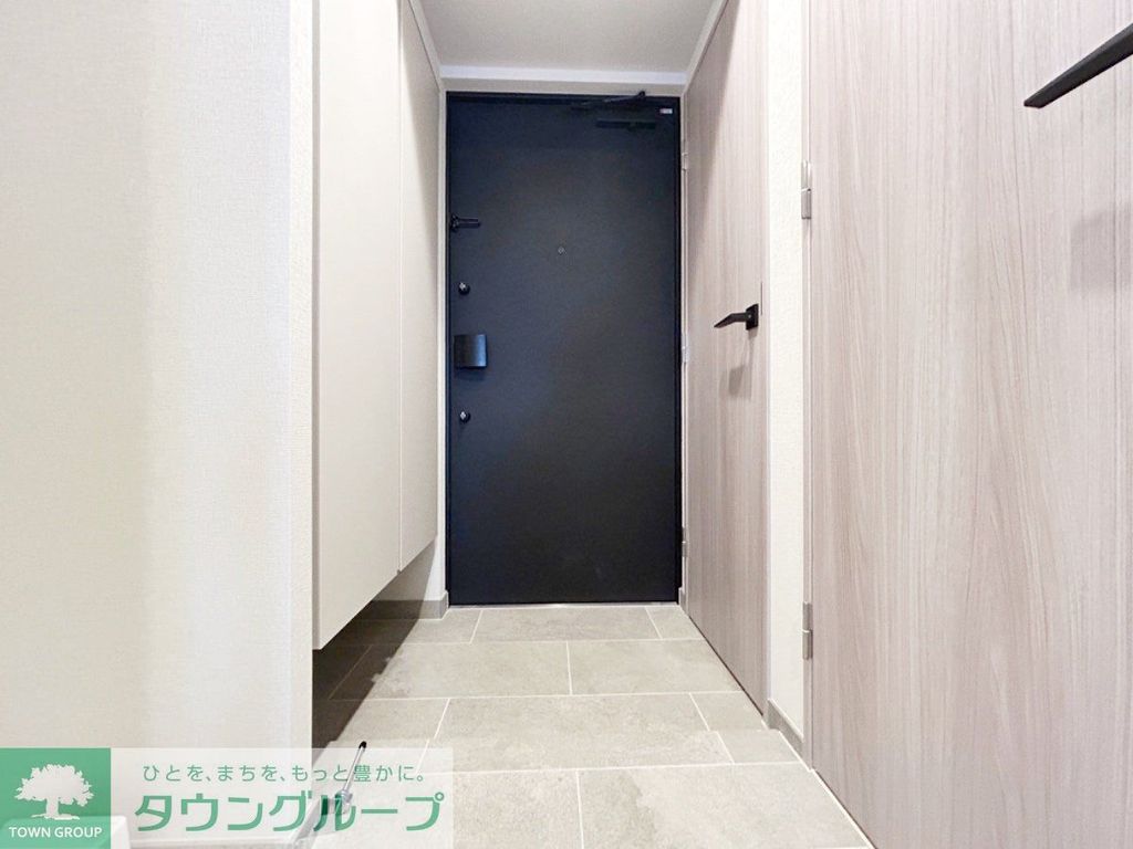 玄関　お部屋探しは株式会社　タウンハウジング　までお気軽にお問合…