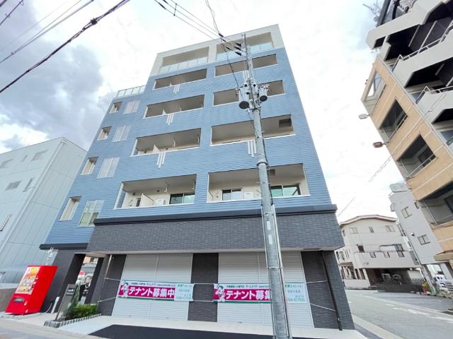 エントランス　外観写真（昼）