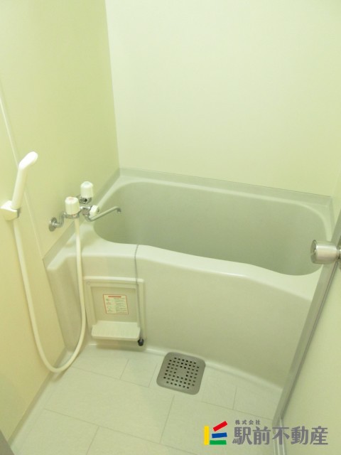 バス・シャワールーム　浴室乾燥機あります！