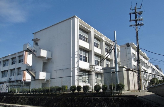 高校・高専　滋賀県立水口高等学校（高校・高専）まで3600m