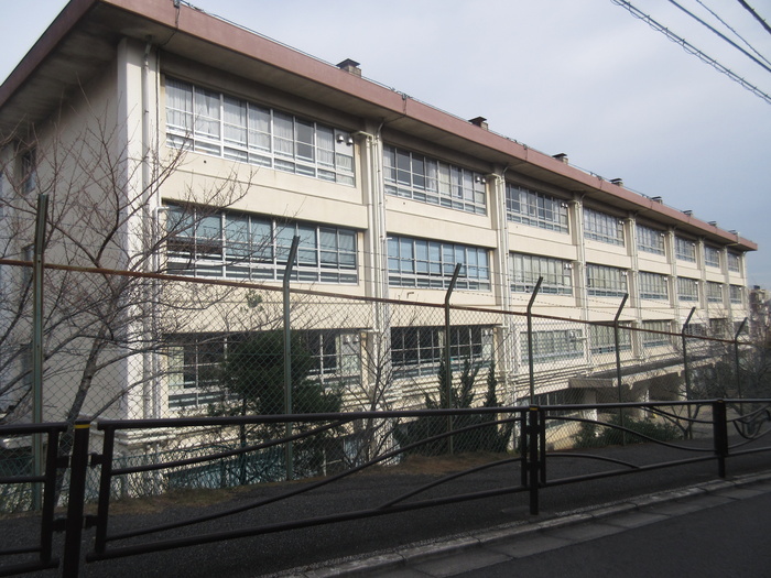 小学校　川崎市立宮前平小学校（小学校）まで460m