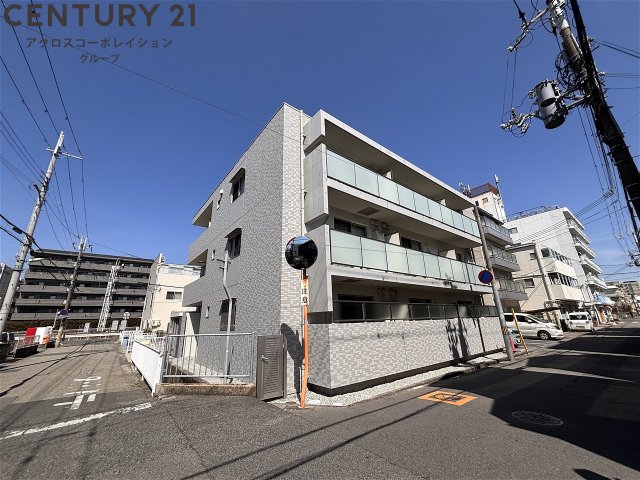 建物外観　オートロック完備で安心のセキュリティ♪