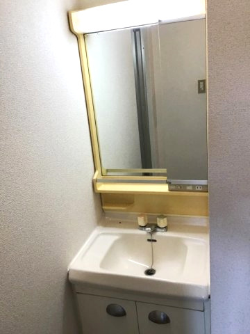 洗面設備　同仕様