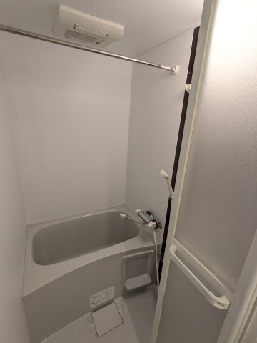 バス・シャワールーム　103号室