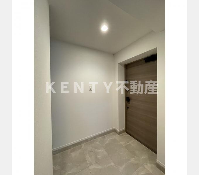 玄関　収納もある玄関です