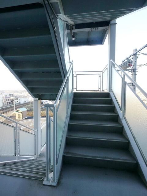 ロビー　★共用階段★