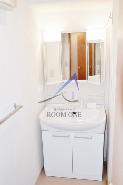 洗面設備　洗面台です。