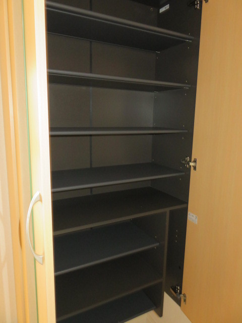 玄関　シューズボックス