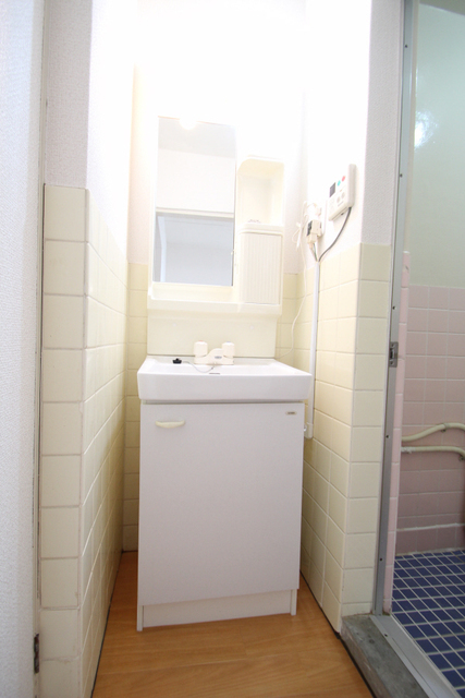 洗面設備　独立洗面所になってます