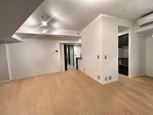 居室・リビング　※別部屋参考写真