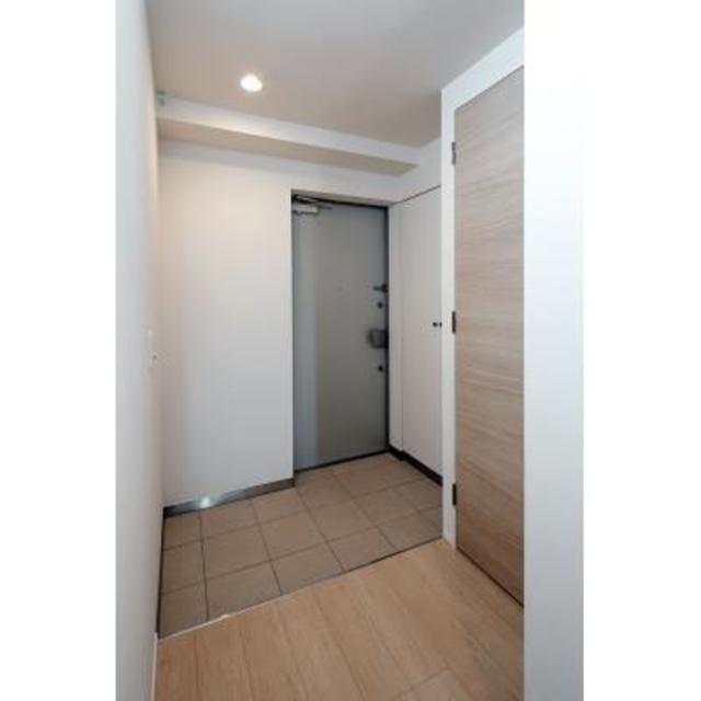 玄関　※写真は同タイプ住戸です。