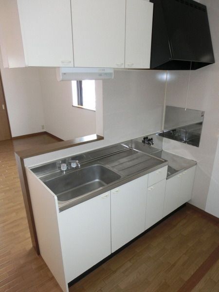 キッチン　※反転タイプです