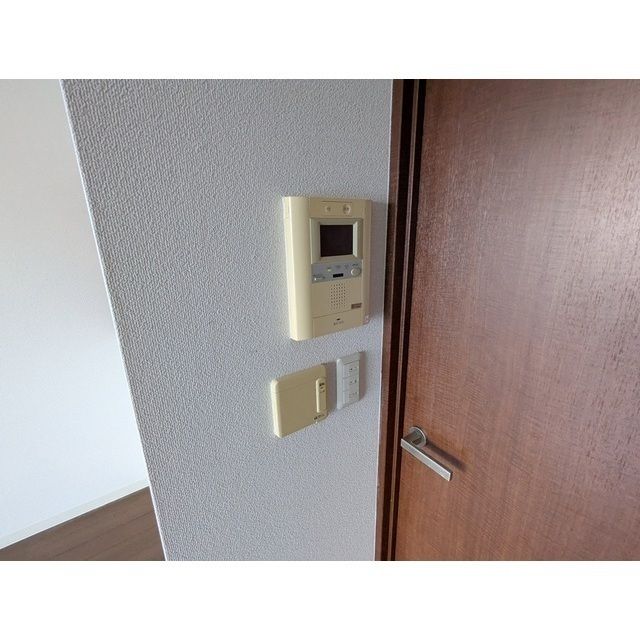 セキュリティ　同物件別部屋写真