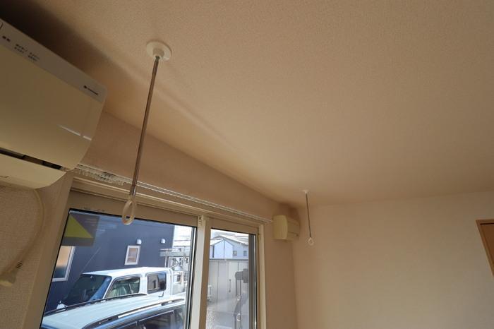 居室・リビング　室内物干し