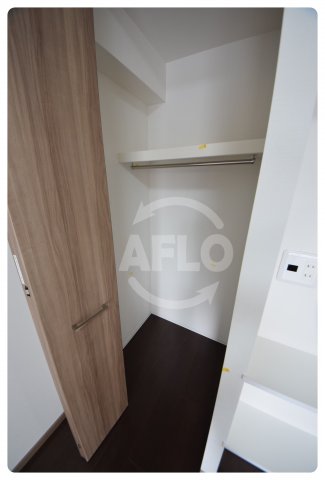 収納　コスモ真田山　クローゼット