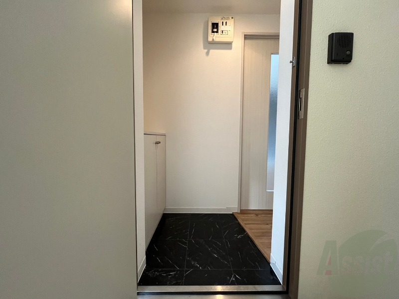 玄関　玄関にはシューズボックスもあって便利そう！