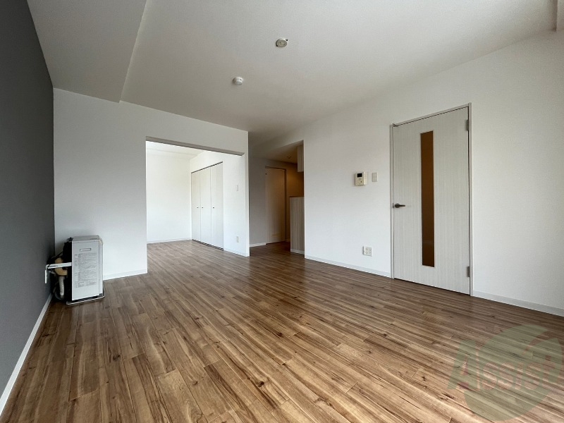 居室・リビング　広くてきれいなリビングです！快適に過ごせそうですね。