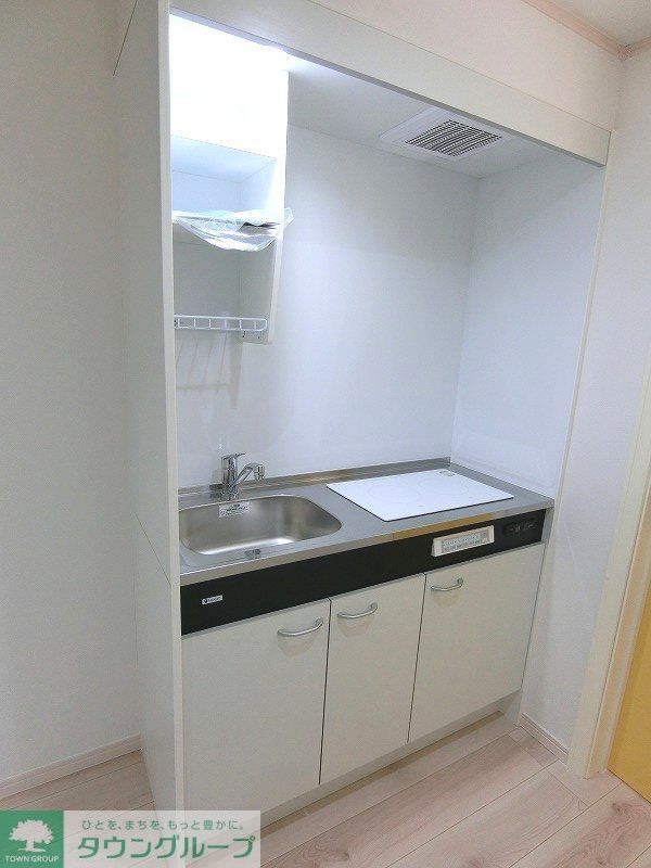 キッチン　2口IHコンロ。料理好きな方にも嬉しいですね！