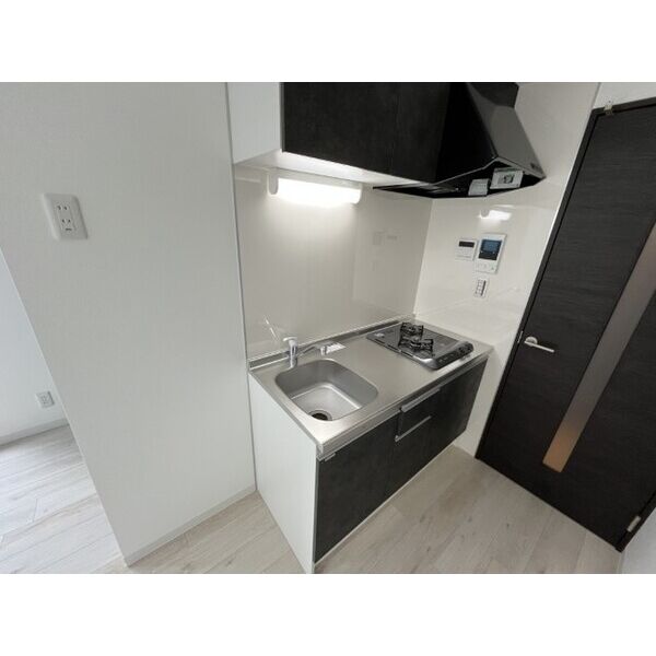 建物外観　2025年1月31日撮影の302号室の写真を使用しています。