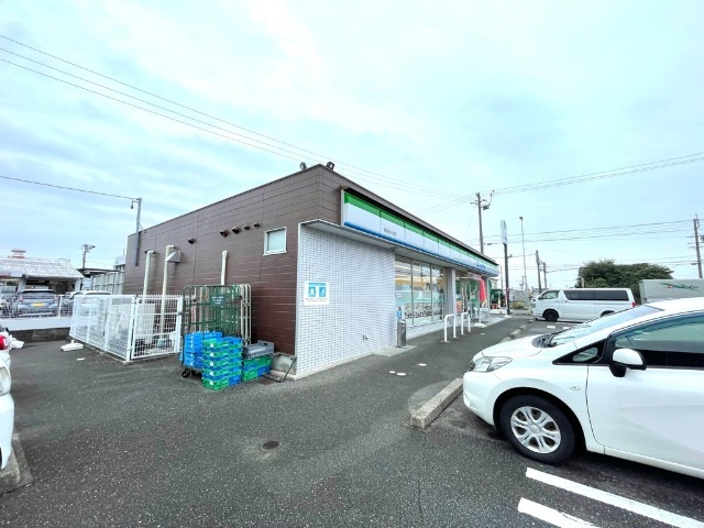コンビニ　ファミリーマート桑名安永東店（コンビニ）まで356m