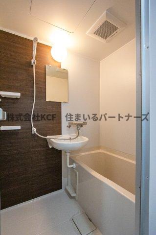 バス・シャワールーム　日々の暮らしに欠かせないシャワールームです