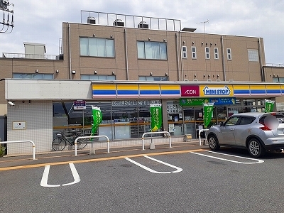 コンビニ　ミニストップ（コンビニ）まで400m