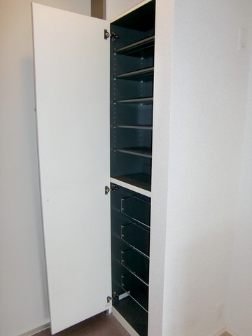 玄関　※別部屋参考写真