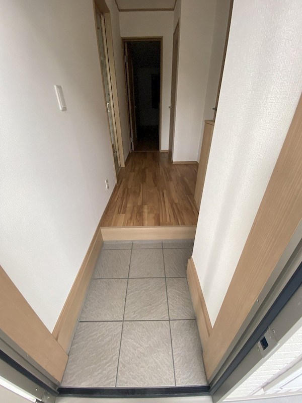 玄関　現況優先