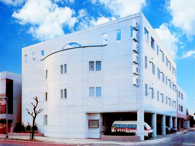 病院　医療法人社団信佑会吉田記念病院（病院）まで300m