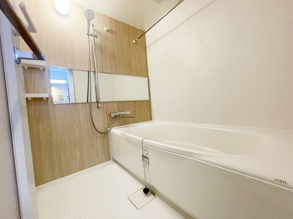 バス・シャワールーム　バス