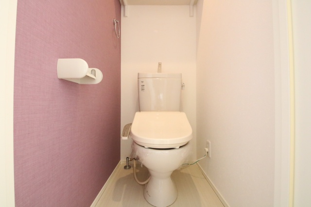 トイレ　※別室の参考写真の為、現況優先です。