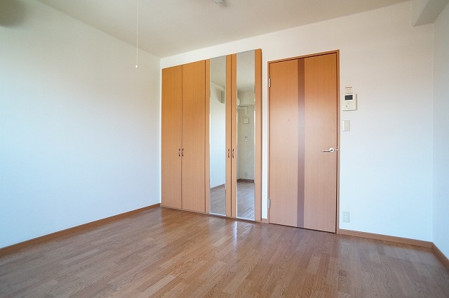 居室・リビング　開放感のあるゆったりとしたお部屋です♪