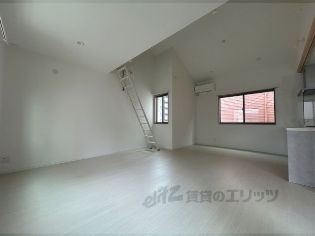 居室・リビング　リビング