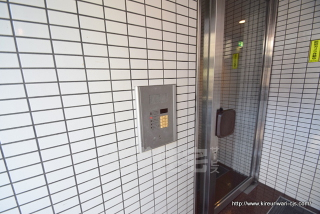 駐車場　オートロック