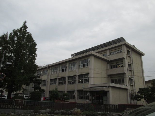 小学校　岐阜市立市橋小学校（小学校）まで594m