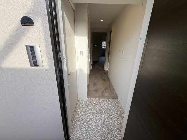 玄関　ポルタニグラ大須観音 ※1号室の写真を使用しています