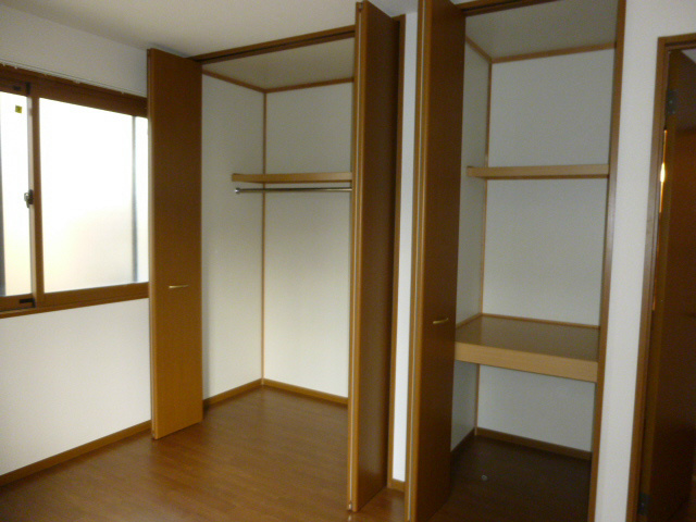 収納　反転写真