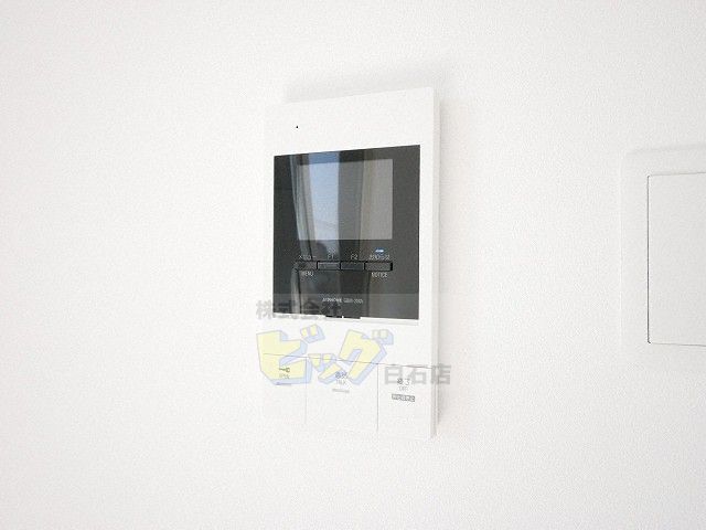 セキュリティ　防犯面で安心のＴＶモニターホン設備が付いています♪