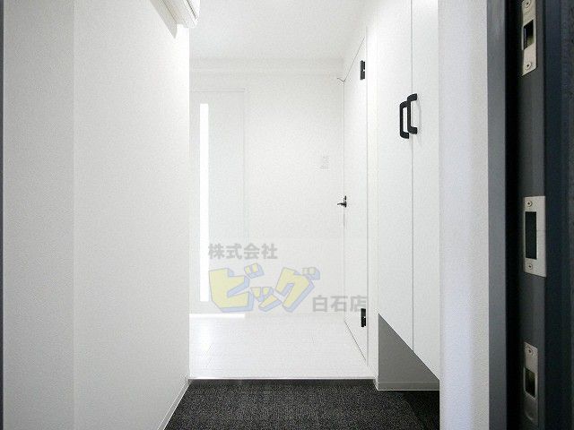 玄関　広々とした玄関です♪