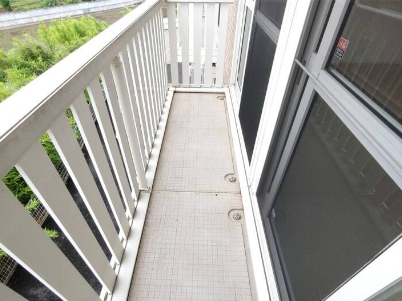 バルコニー　図面と現状に相違がある場合には現状を優先