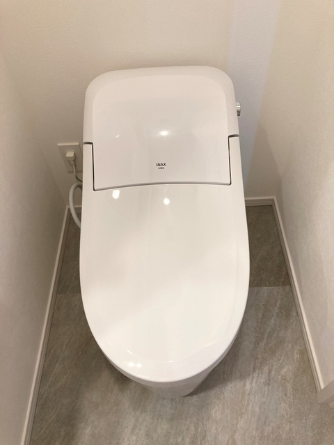 トイレ　※写真は同タイプ住戸です。