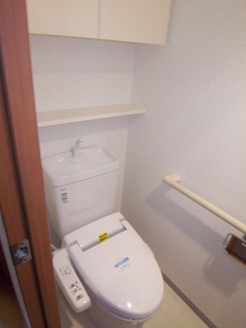 トイレ　別タイプのお部屋です