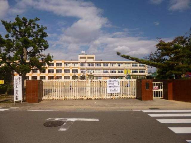 小学校　豊山町立　豊山小学校（小学校）まで250m