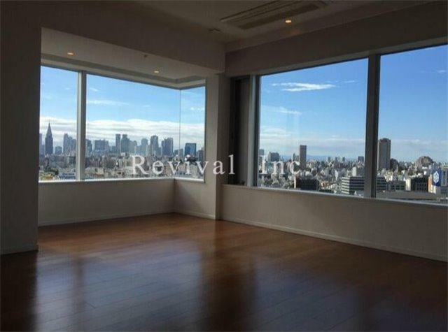 居室・リビング　リビングは床暖房完備です