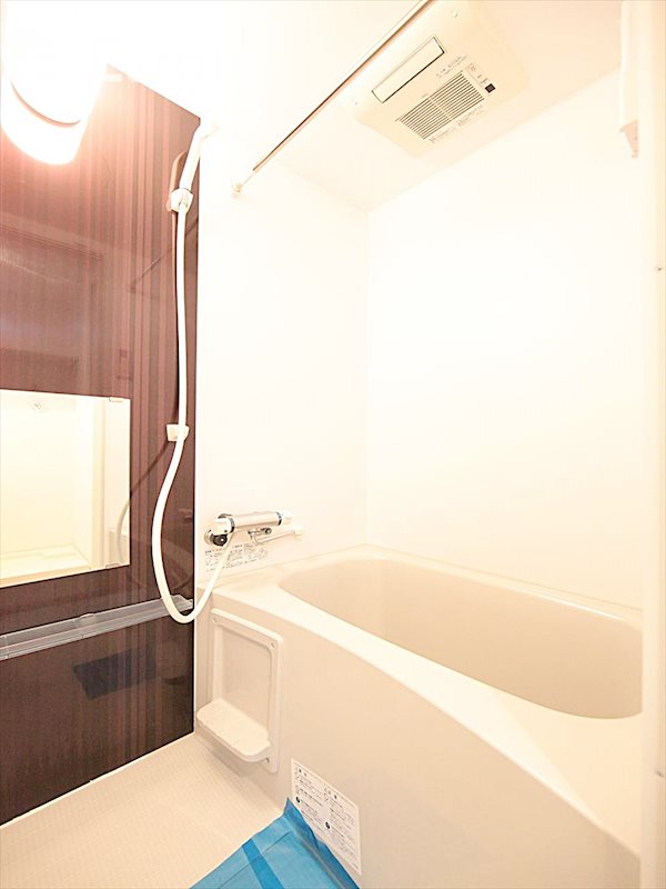 バス・シャワールーム　バスルーム