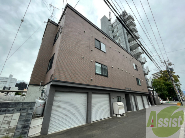 建物外観　札幌市東区北８条東「インヴェスト北８条」