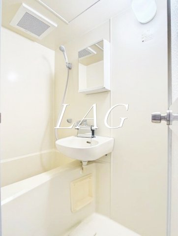 バス・シャワールーム　お風呂です。