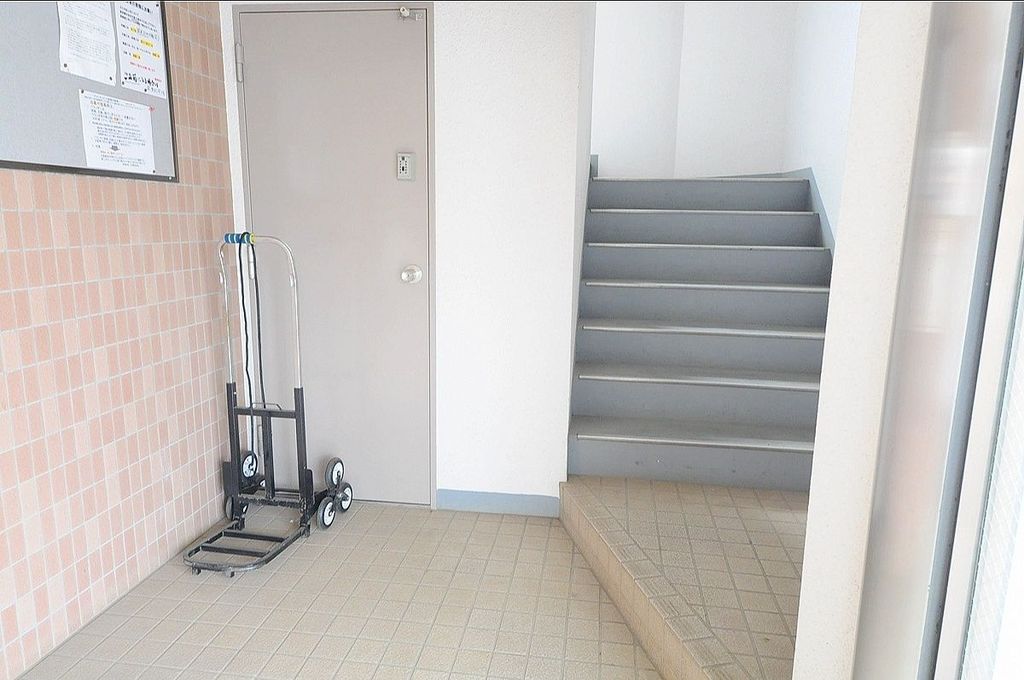 エントランス　バルコニー